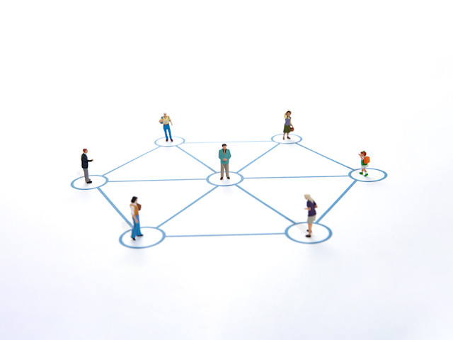 Recruitment Strategies Report: Invest in Employee Referrals and Promote Your Brand Better