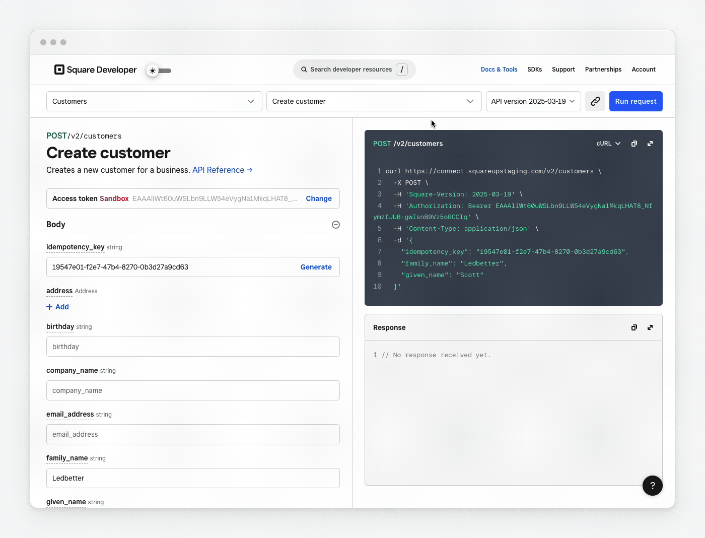 An animation showing how to select a language and run a request in API Explorer.