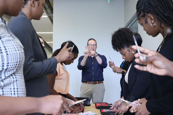 Image of a session during Dermatology Career Prep