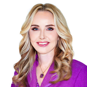 Headshot of Amy J. Derick, MD, FAAD, AAD Advisory Board Chair.