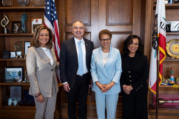 Left to right: Susan C. Taylor, MD, FAAD, Seemal R. Desai, MD, FAAD, Los Angeles Mayor Karen Bass, and Pearl Grimes, MD, FAAD.