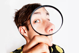 Large pores image for every day skin care section navigation feature