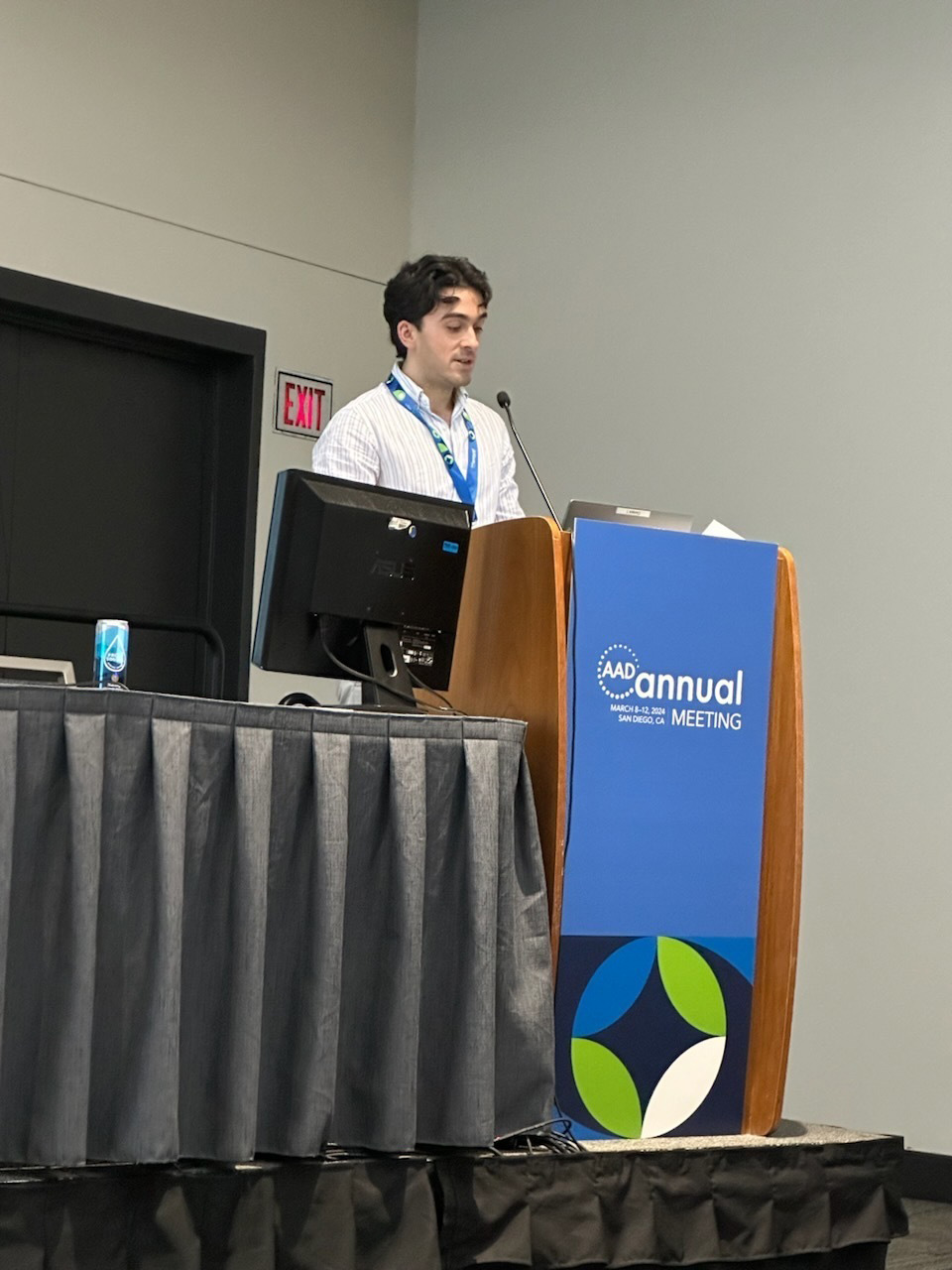 Image of Carlos Vieira, MD at AAD