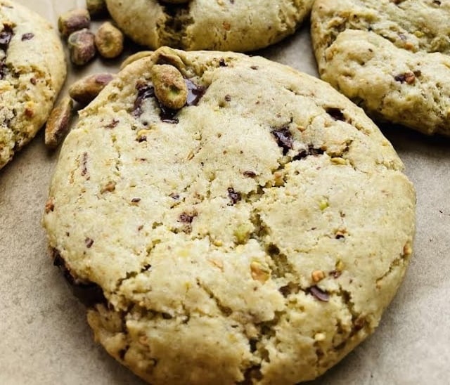 Guest Recipe - Gluten-Free Pistachio Chocolate Cookies