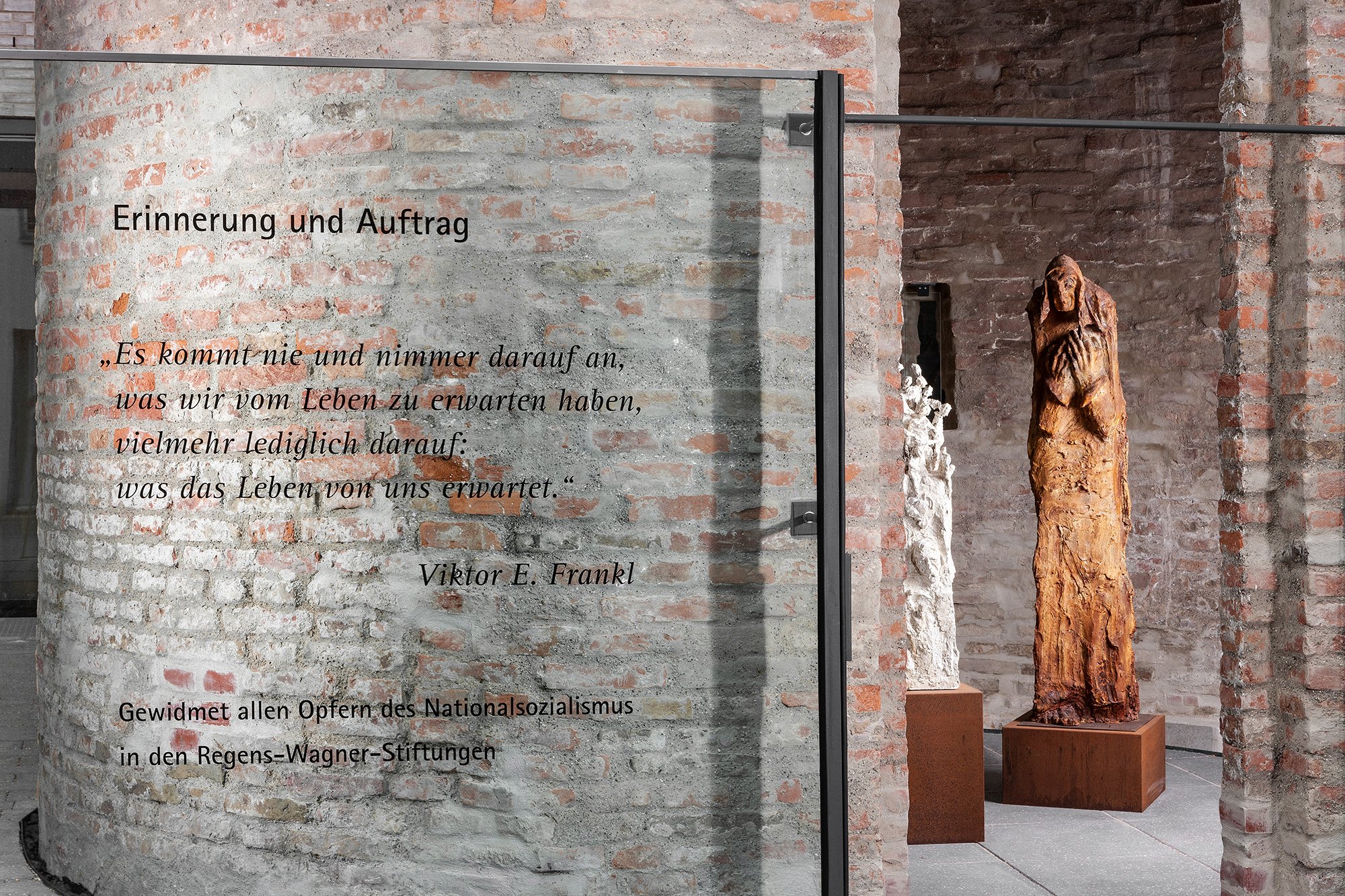 Stadt Dillingen - Erinnerungsstätte für die Verfolgten und Ermordeten der Regens Wagner Stiftung im 2. Weltkrieg