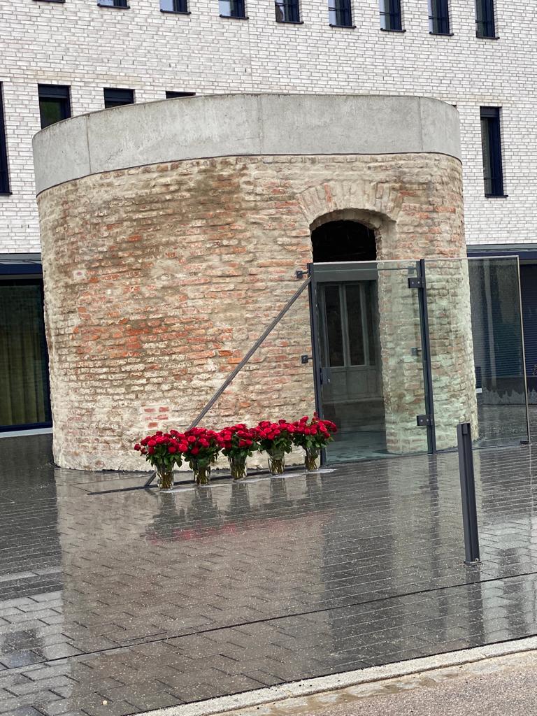 Presse 20230509 Die-Skulpturengruppe-im-alten-Wachturm 02