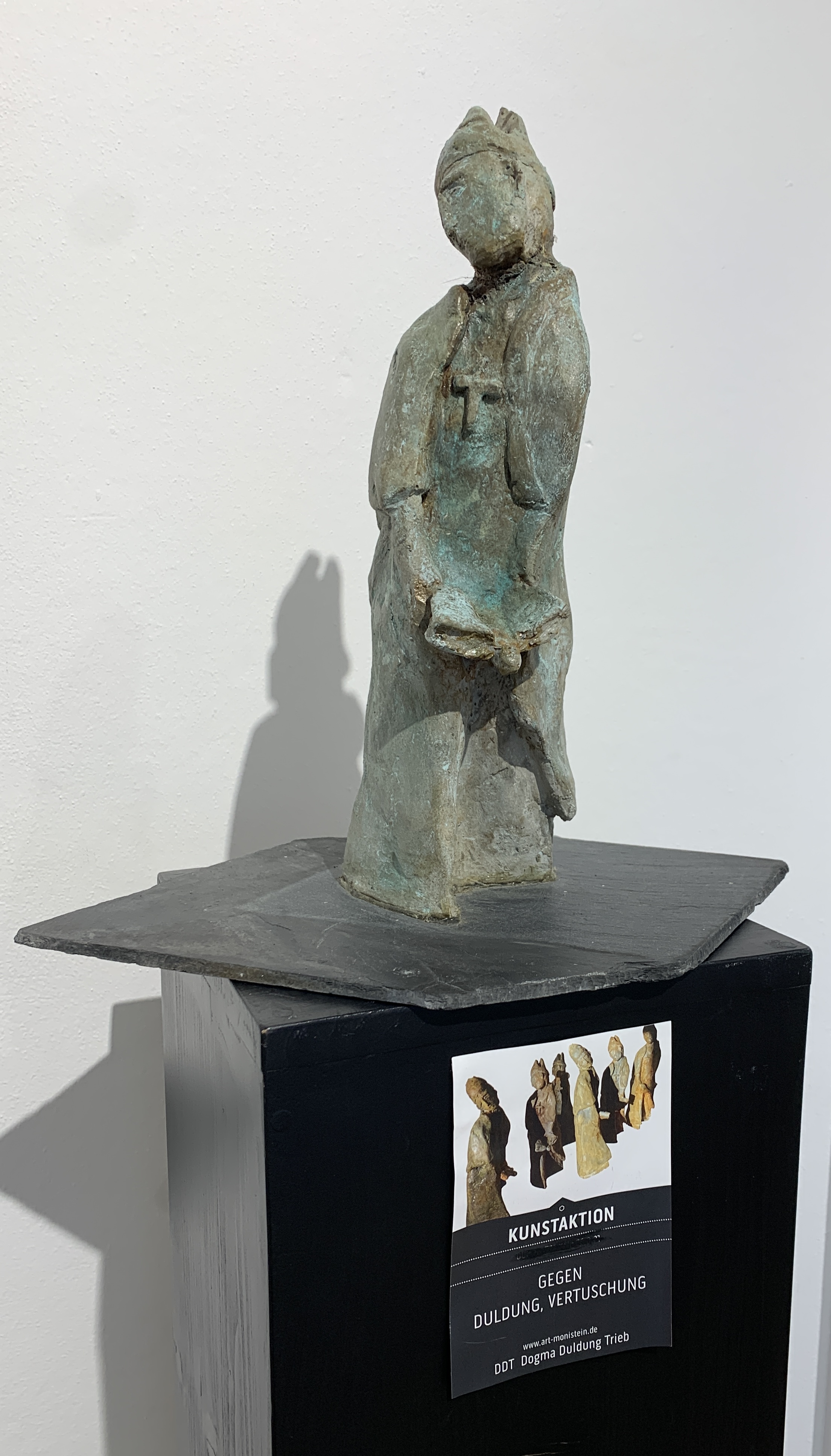 Bischofsfigur Moni-Stein