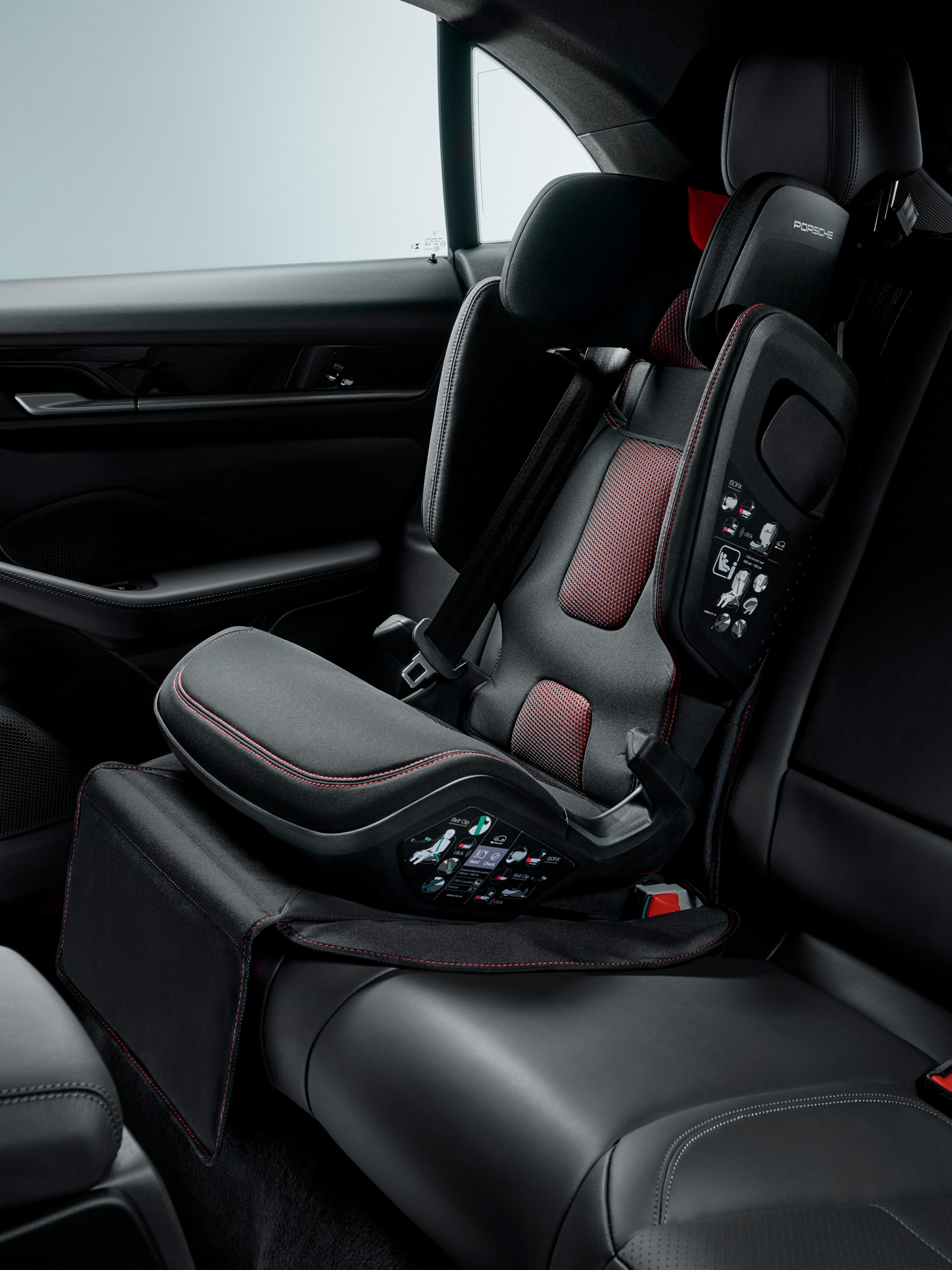 Porsche Junior Seat i-Size | PORSCHE SHOP