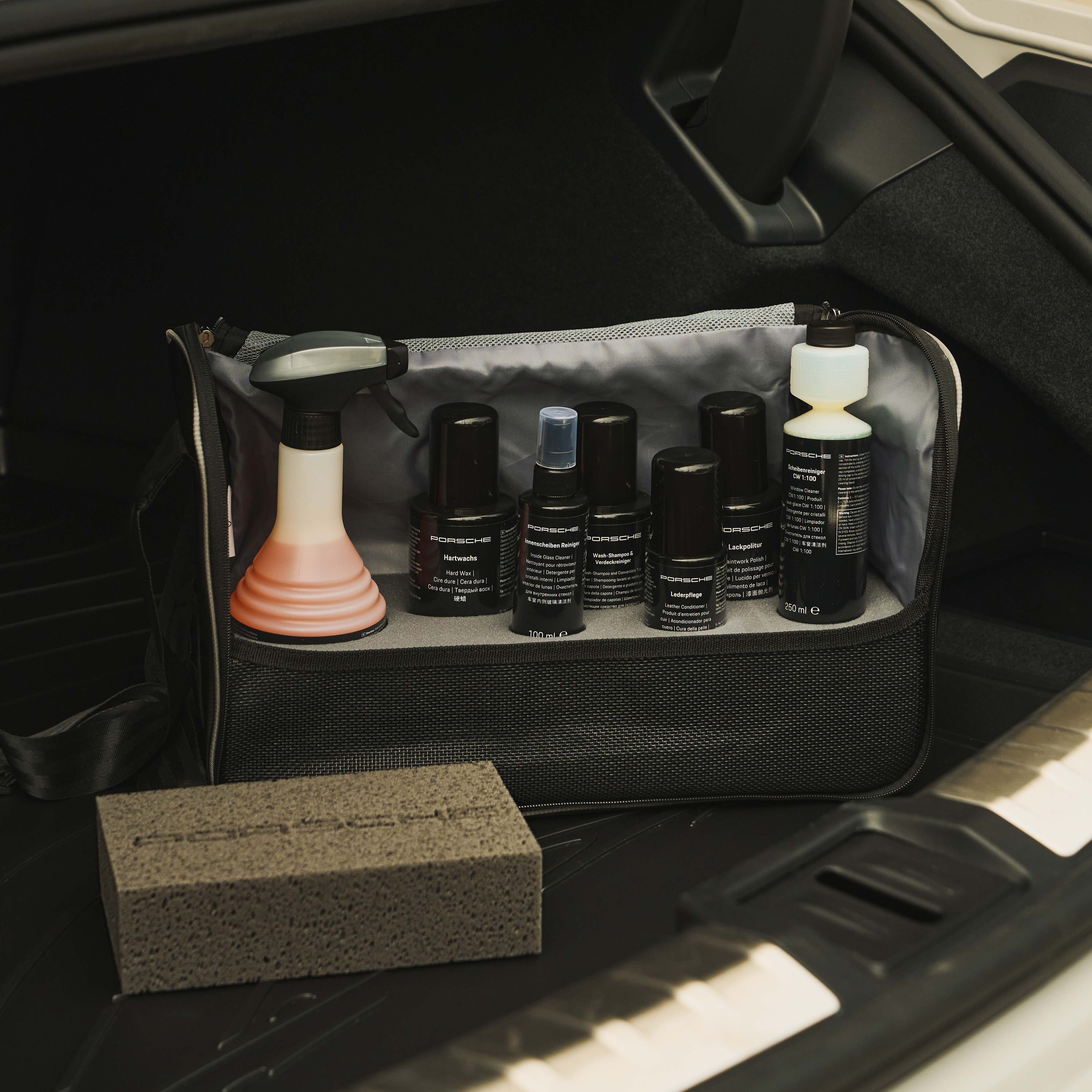 Porsche vehicle accessories – Genuine spare parts & accessories