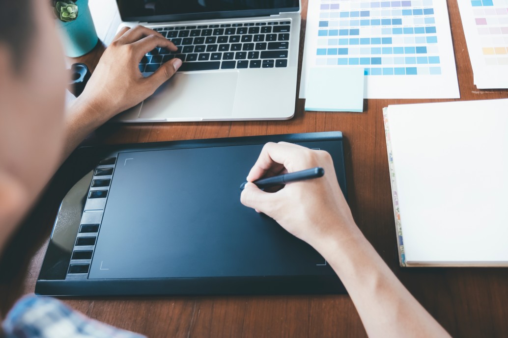 EXPLORING DIGITAL CREATIVITY