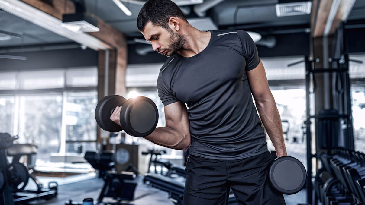 8 Beginner Dumbbell Exercises (Build an Easy Full-Body Workout)