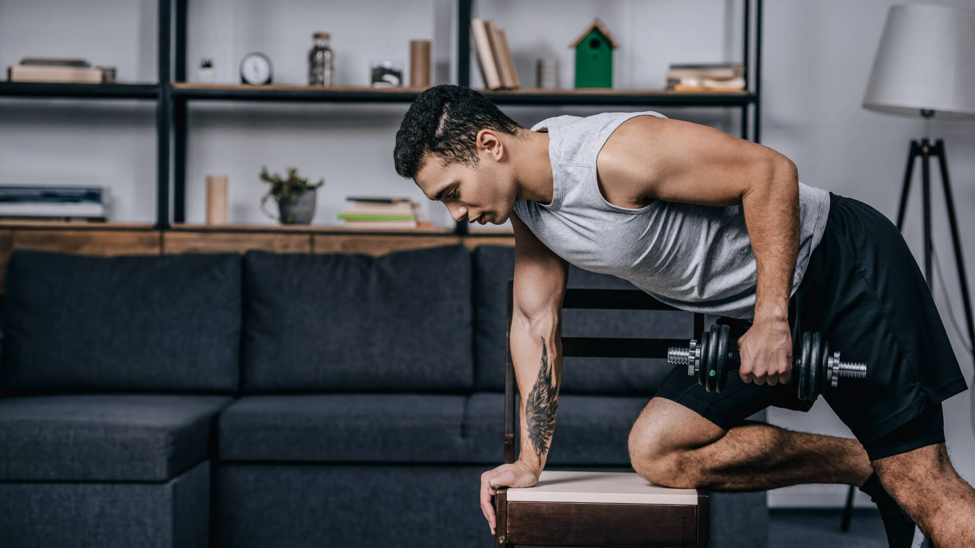 Best Home Lat Exercises [Dumbbells, Resistance Bands & Bodyweight]