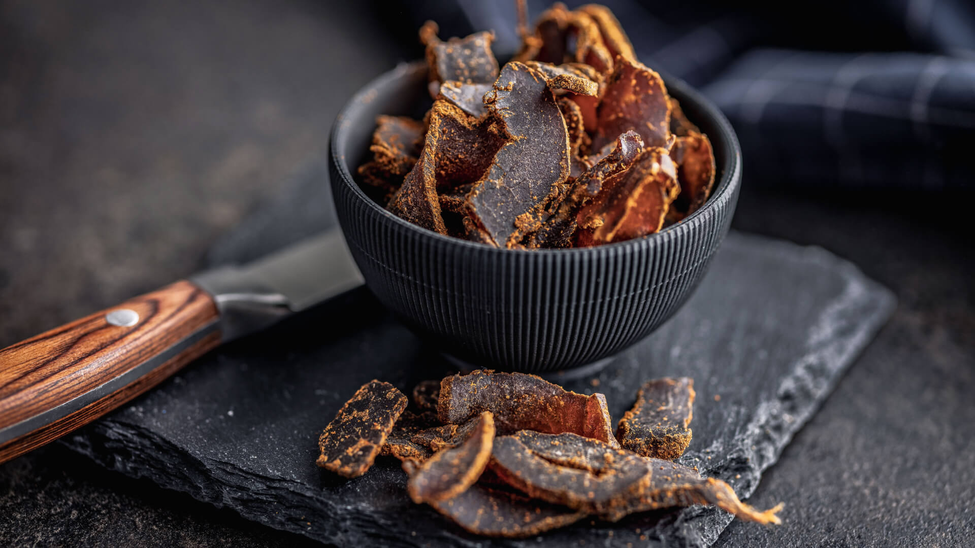 30 Zero-Carb Snacks: Best Choices for Low-Carb Diets