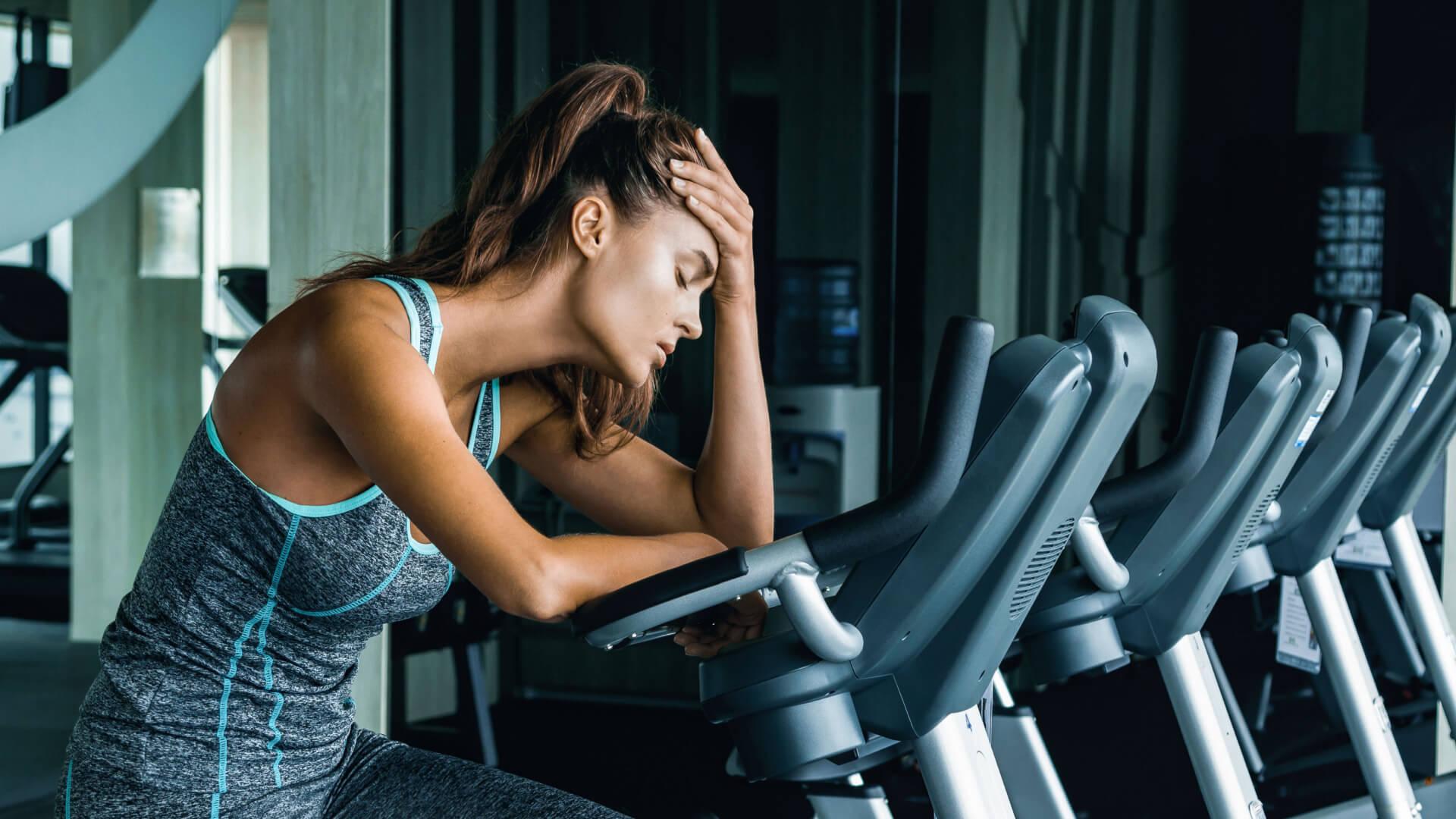 4 Warning Signs You're Overtraining, According to a Personal Trainer