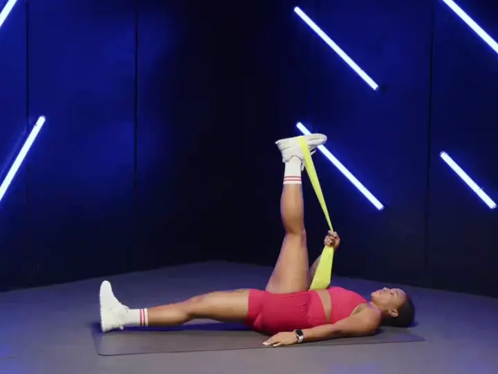 Banded Thigh Stretch . Best Stretching Exercises for Walkers to Relieve Soreness