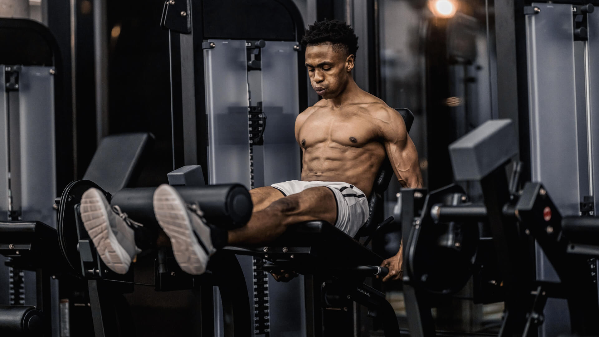 Leg Workout with Lower Back Pain: 5 Safe Exercises