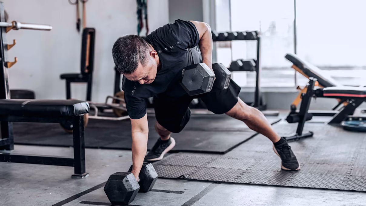 10 Essential Pull Exercises For a Pull Day [Dumbbells & Resistance Band]