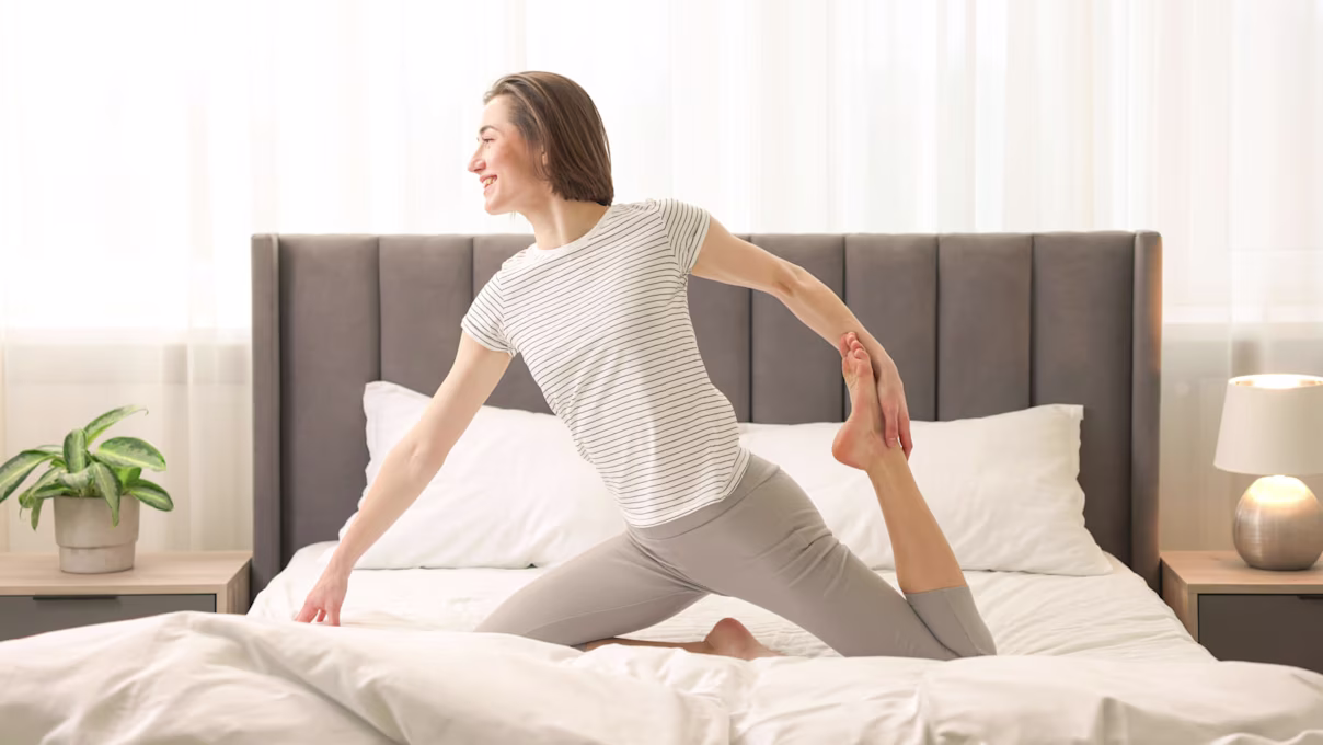 Pilates in Bed Is What You Need for a Slow-Paced Day