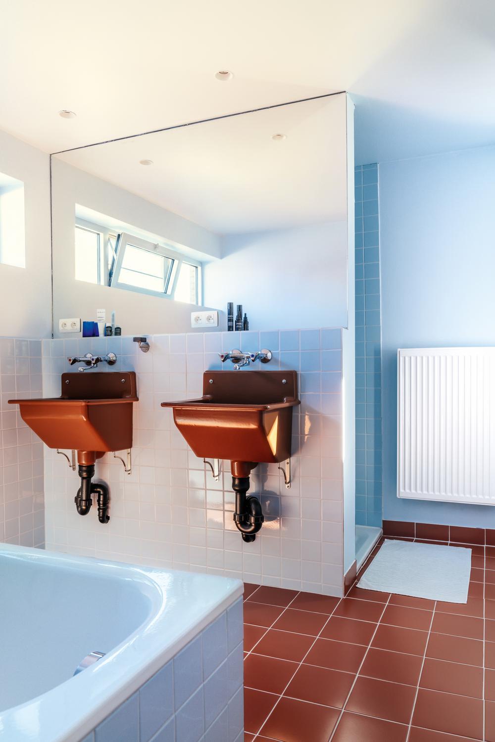 Titel (NL): Retro vibes in de badkamer
