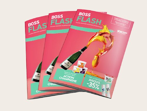 Drie "BOSS FLASH"-brochures met een champagnefles die in een glas schenkt, vloeistof opspat en promotietekst op een roze achtergrond.