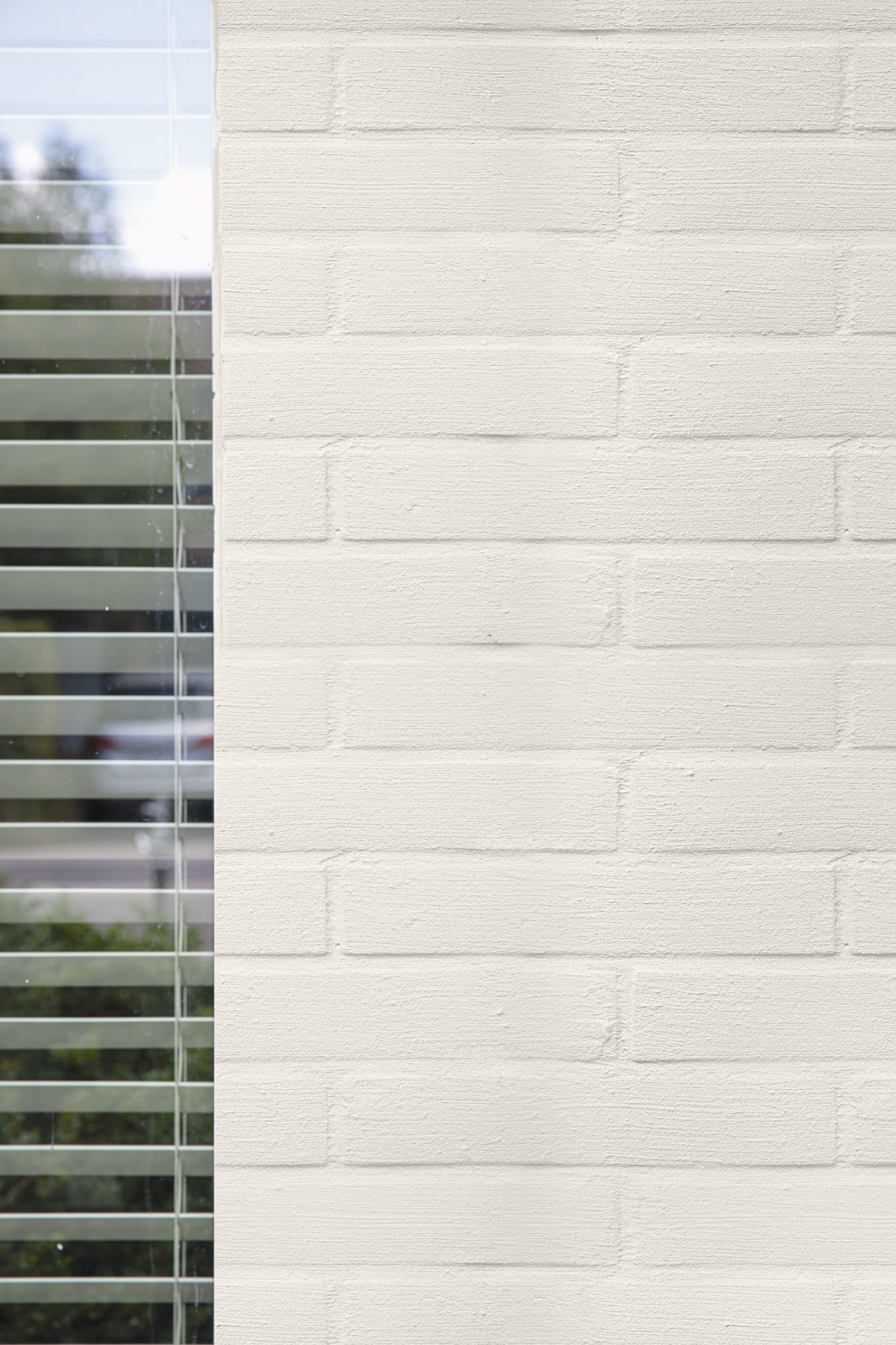 buimu - gevel - wit grijs - WE Z055 - pastime - detailbeeld raam - coloramagazine