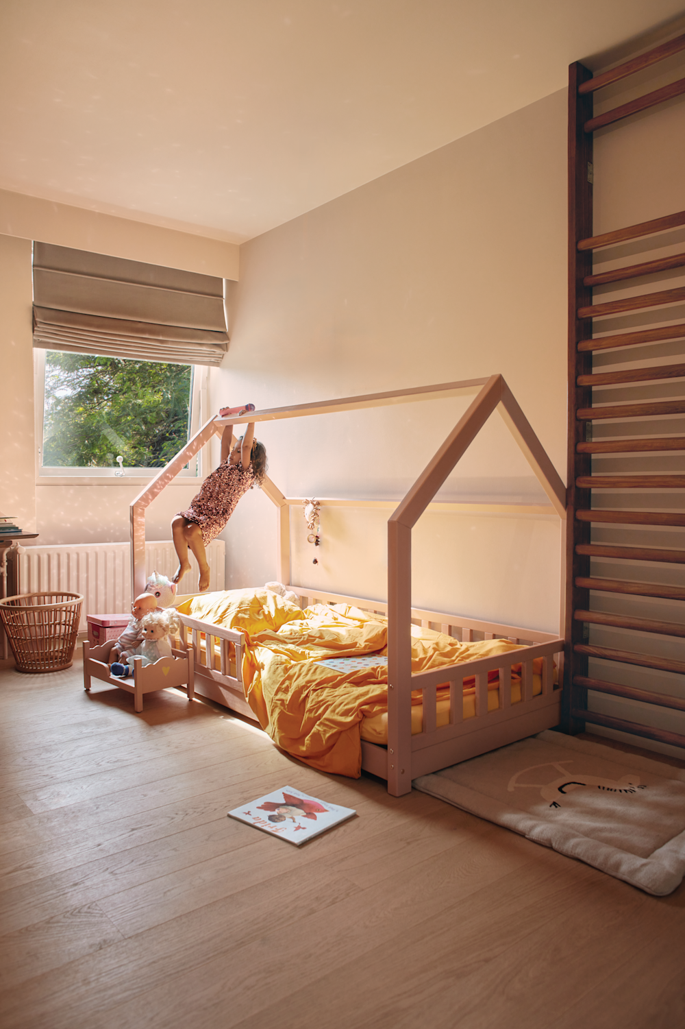 inspiratiebeeld magazine herfst 2023 zonnige kinderkamer