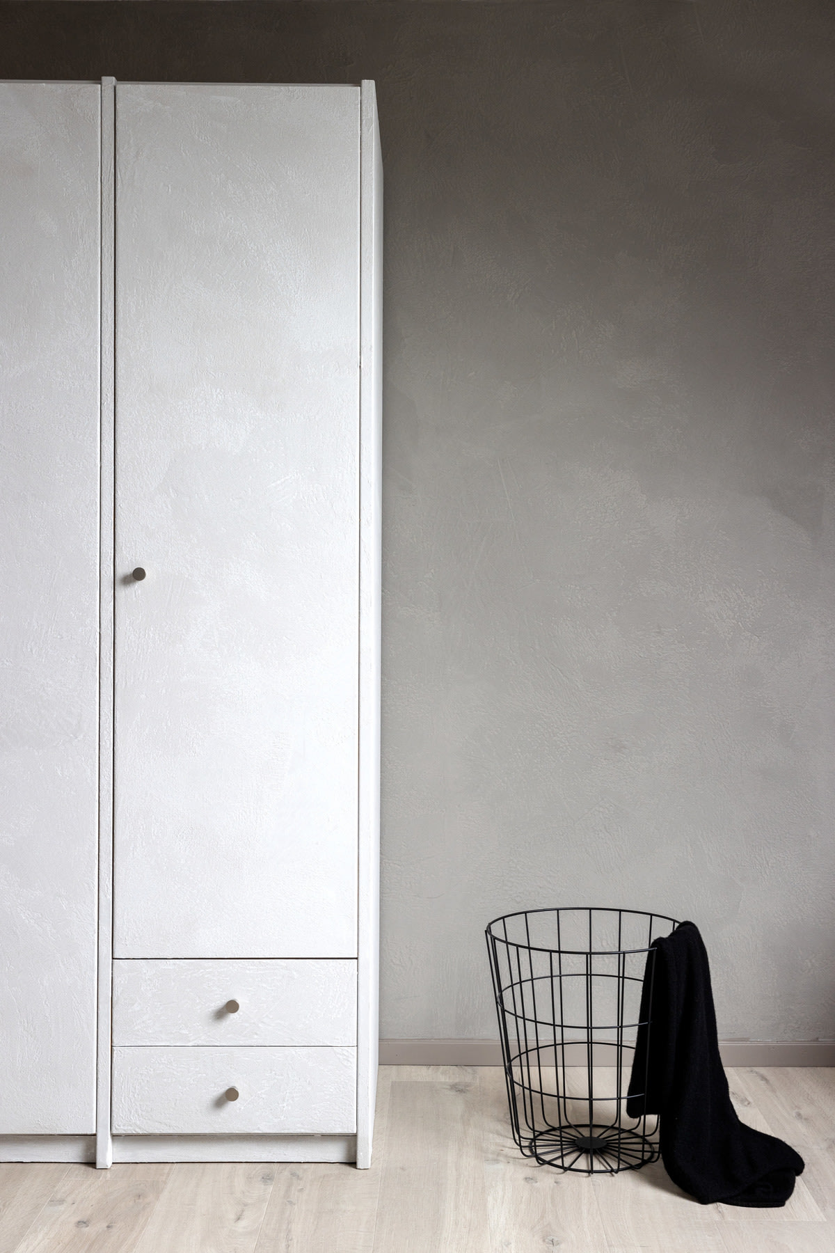 Stone art color in het grijs op de kast
