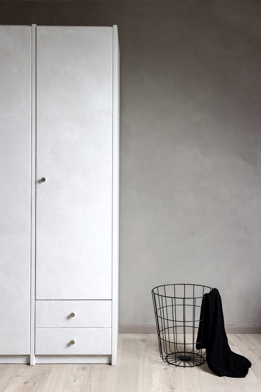 Stone art color in het grijs op de kast