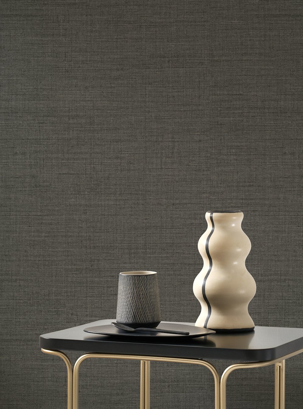 papier peint - salon - Casadeco - Carnaby Street  -   200566997 -  marron - texture foncée, vase, objets design