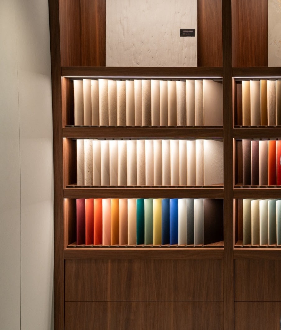 B2B - showroom Kontich - adviesruimte - stalenmuur