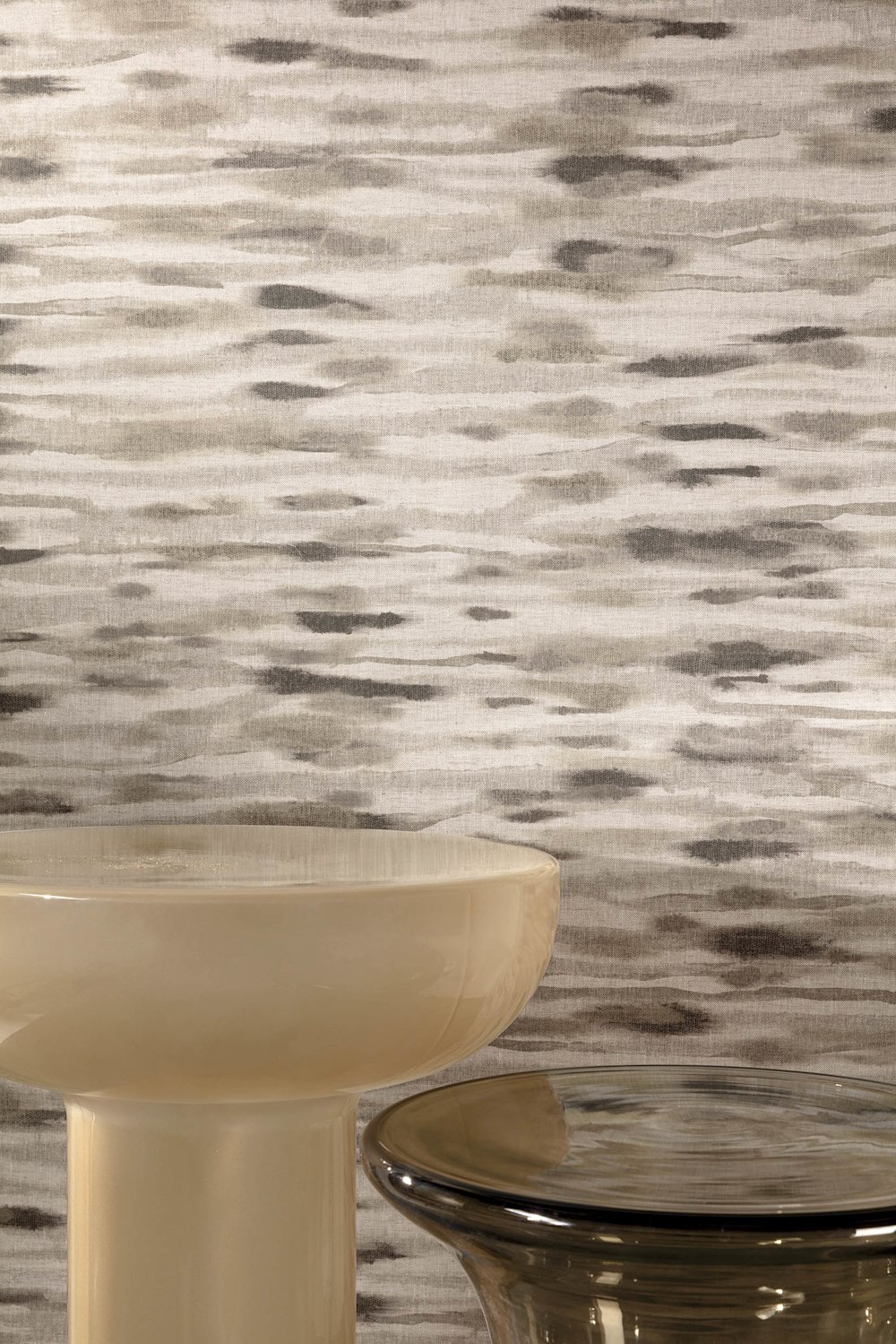 behang - woonkamer - Masureel - Erosion - DGERO502 - greige - taupe - lichtgrijs - antraciet - crème - abstract behang in beige en grijs