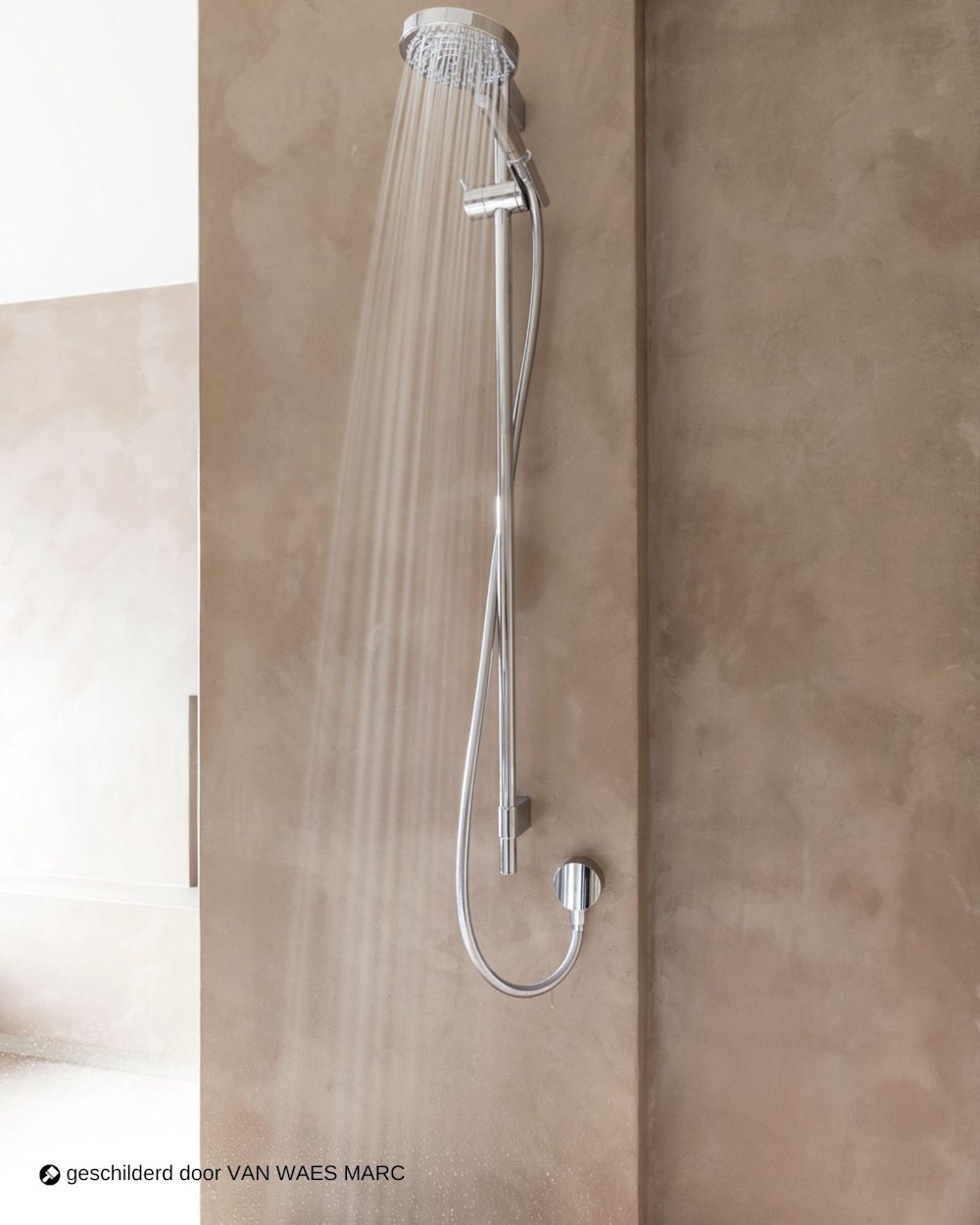 inspiratiebeeld colora – Aqua Sensa – Warme douchewand met minerale uitstraling – AS 07  – geschilderd door VAN WAES MARC