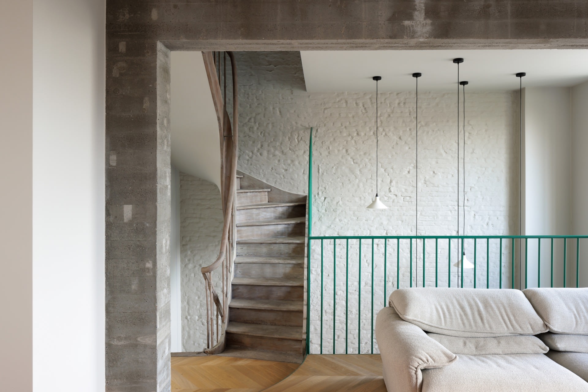 Inspiratiegalerij – BASIL architecture  – Martlédeco - woonkamer -  Boss-plafond – Boss-hybride – chimney Smoke - Calime