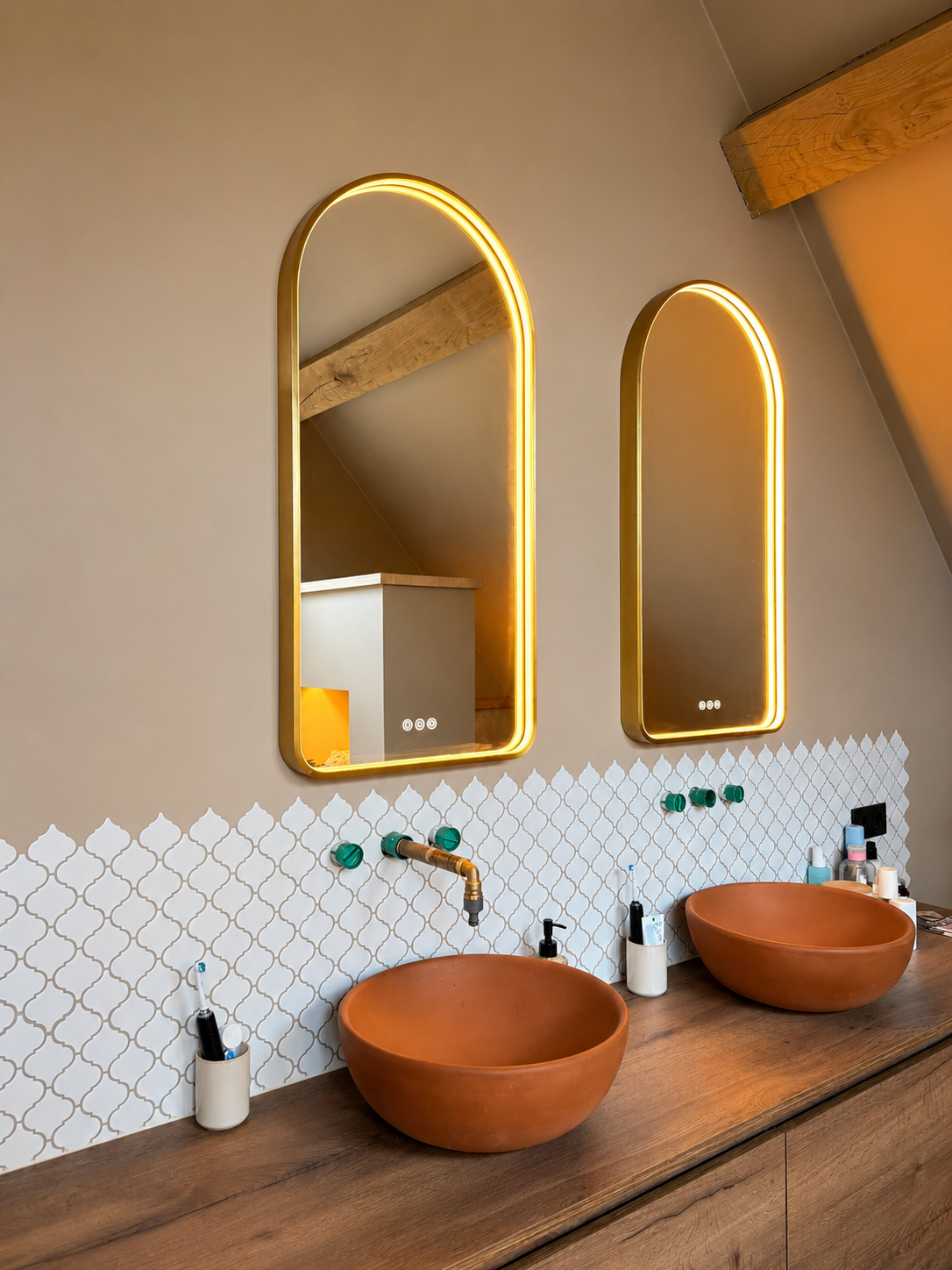colora inspiratiebeeld – woonverhaal Veghel – Badkamer met dubbele wastafel – WE M212 Warm Mocca