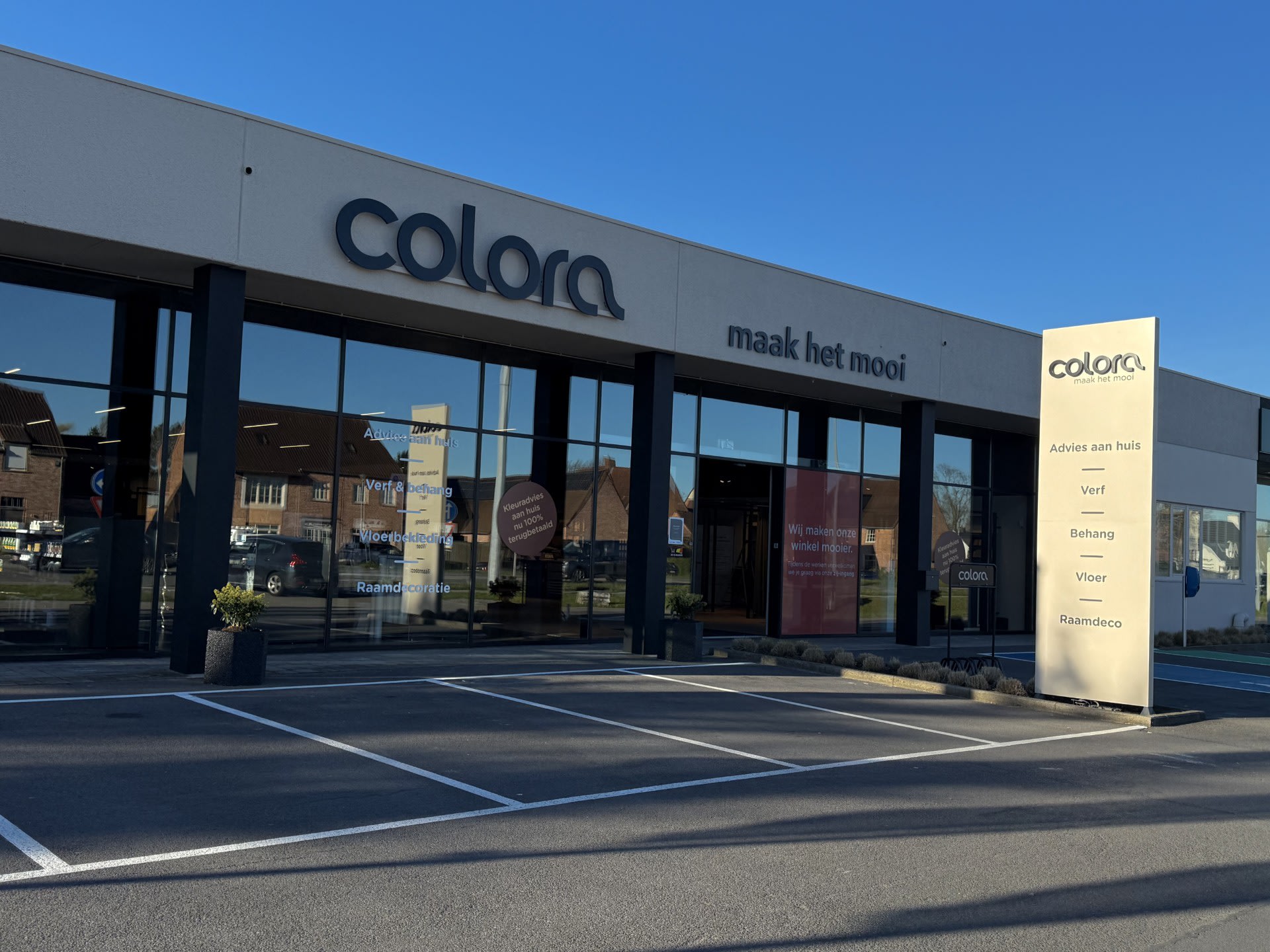 Façade du magasin colora à Waregem