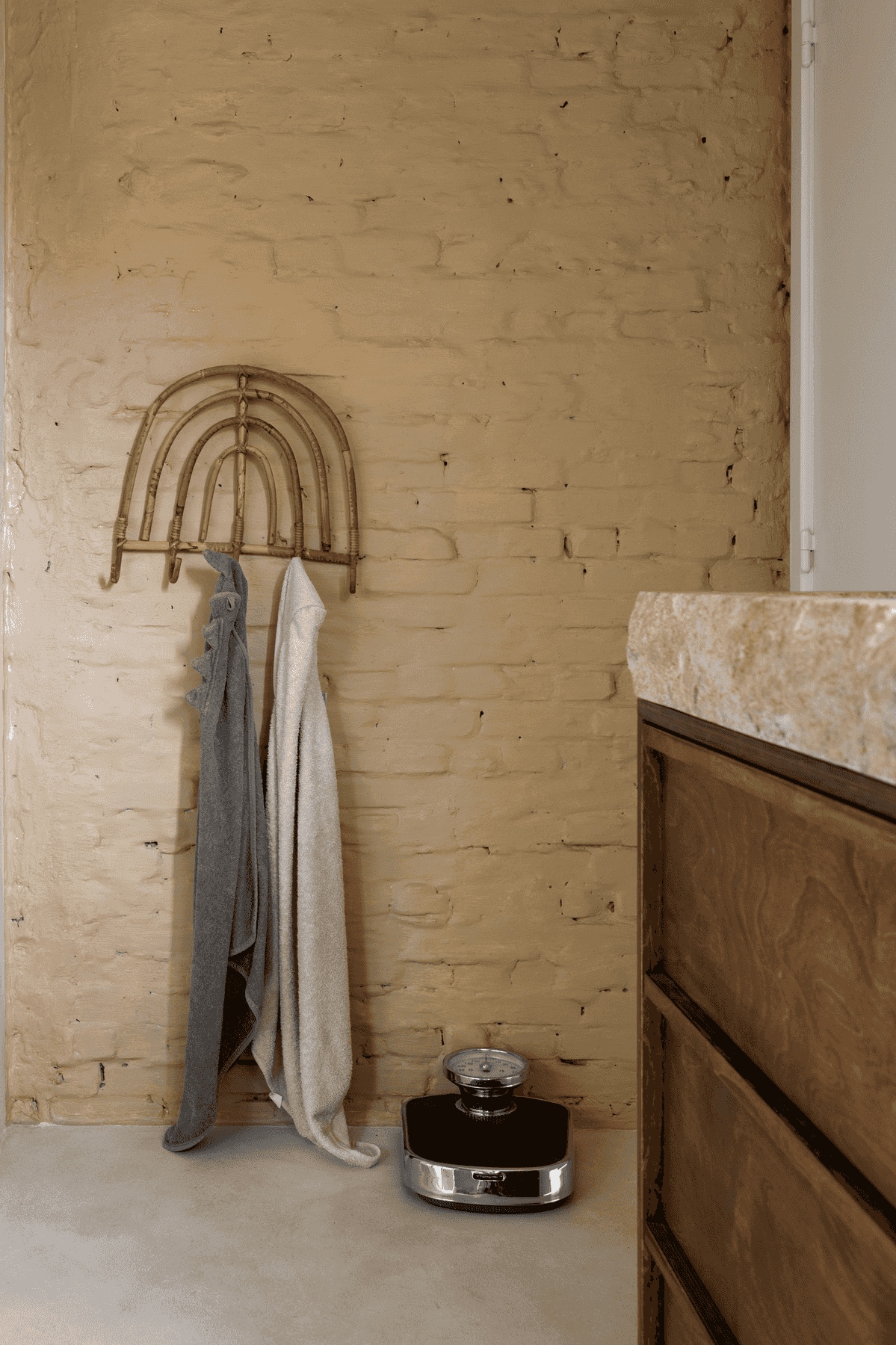 inspiratiebeeld magazine lente 24 rustieke bakstenen muur