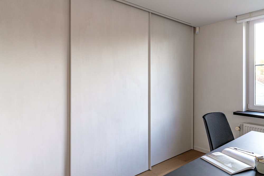 B2B - inspiratiegalerij - Limestone brush - Geert Deleersnijder - Stefanie Faveere - woonkomer - wit 9