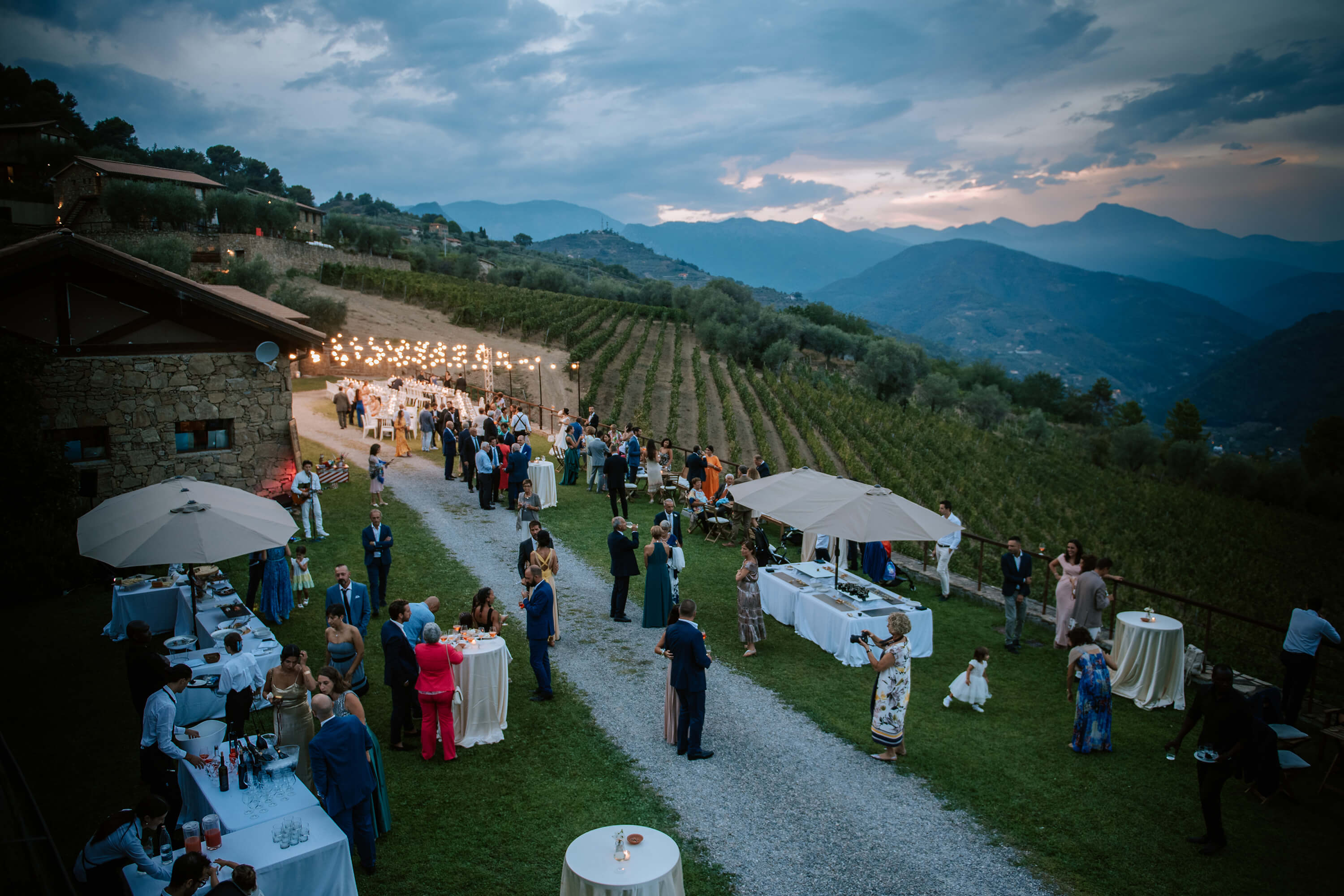 Una foto della location per matrimoni dell'Altavia, a Dolceacqua.