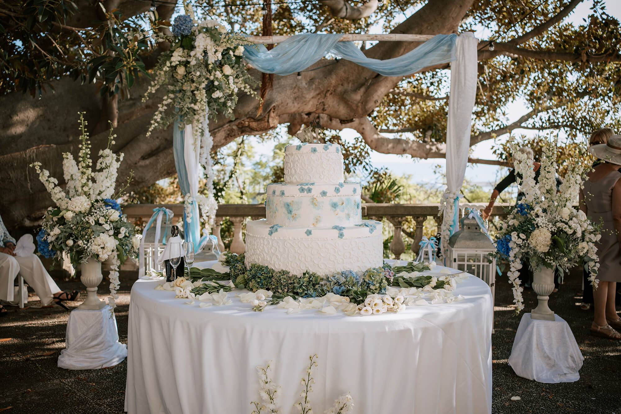 una foto della torta a villa ormond, location per matrimoni a sanremo