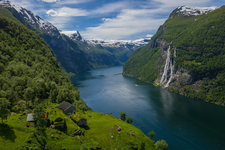 Cruising the Norwegian Fjords: Scenery, Ports and What to Expect