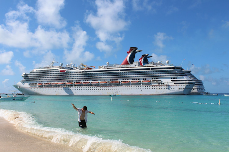 Cruising with a Baby or Toddler: Planning the Right Family Holiday