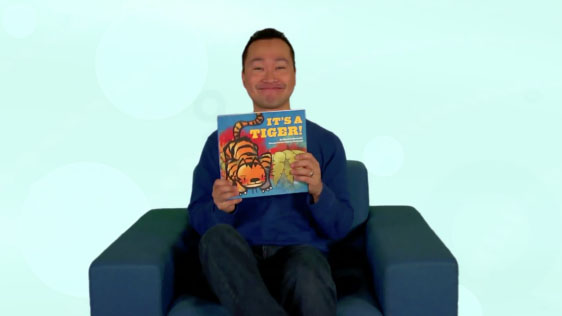 Ab. reads “It’s a Tiger!” by David LaRochelle