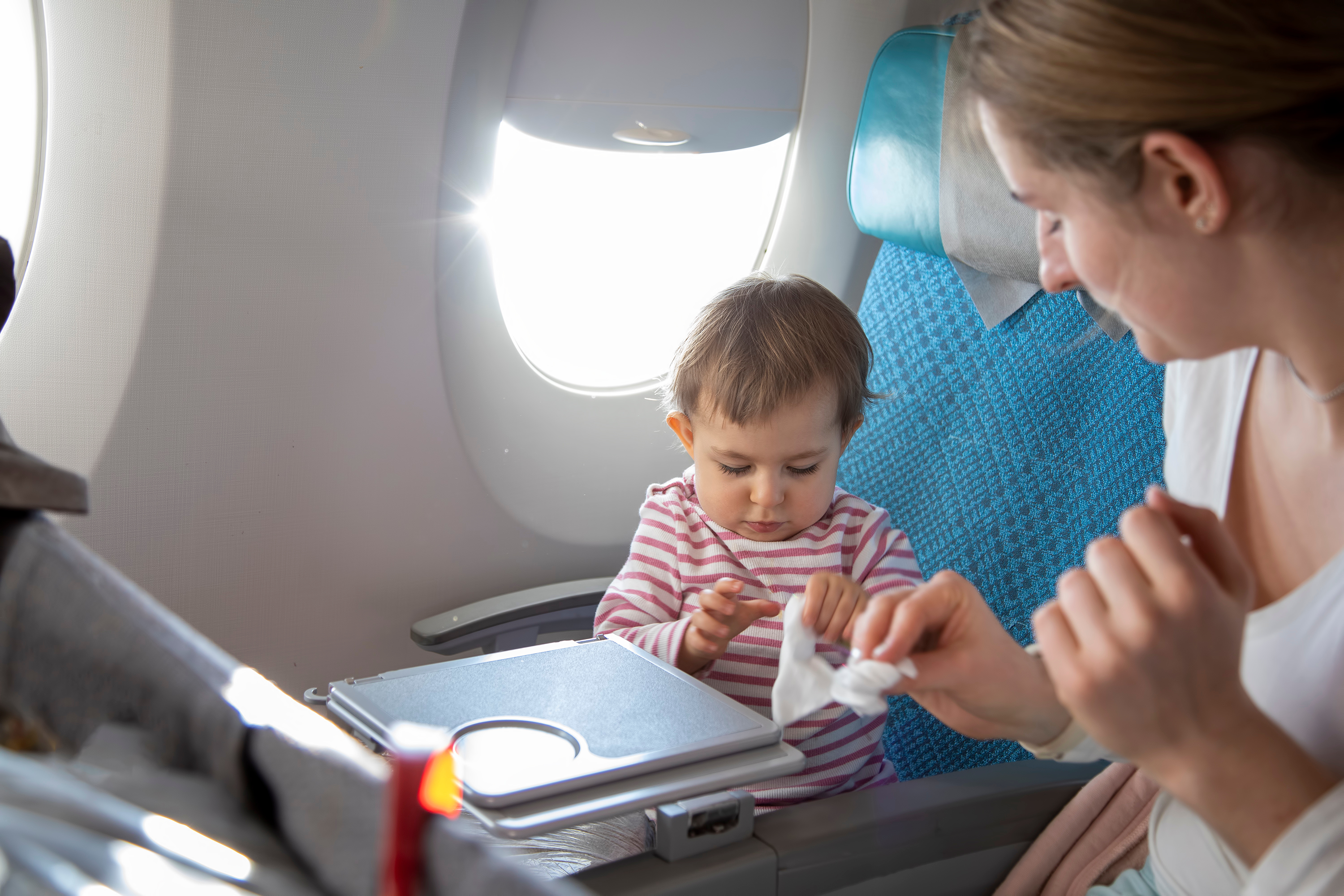 Qué se necesita para viajar con un bebé en avión? - FareCompare