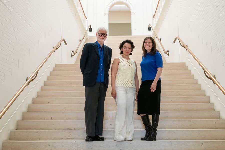 v.l.n.r Rein Wolfs, Hend Samir, Danila Cahen. Foto: Janiek Dam 