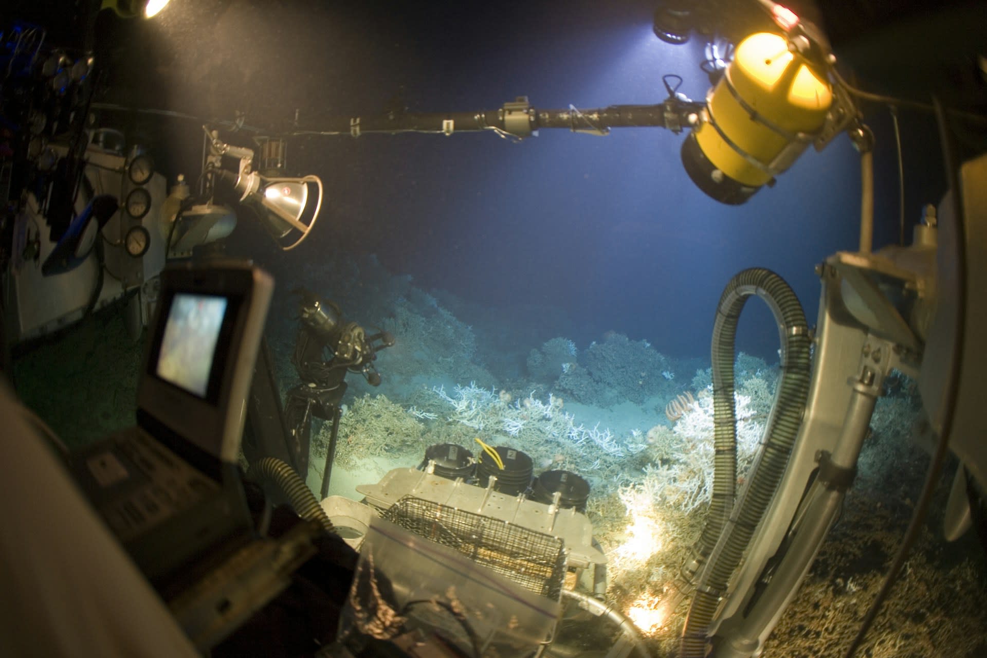 Photo by NOAA via Unsplash