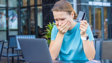 Persoon beseft fraude