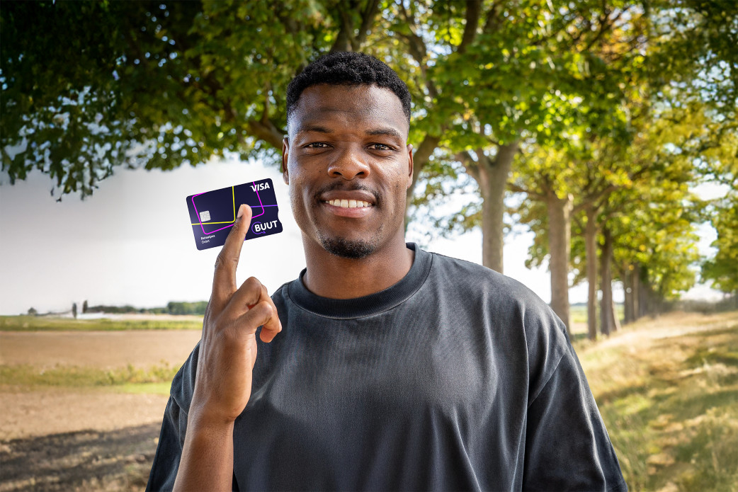 Denzel Dumfries2