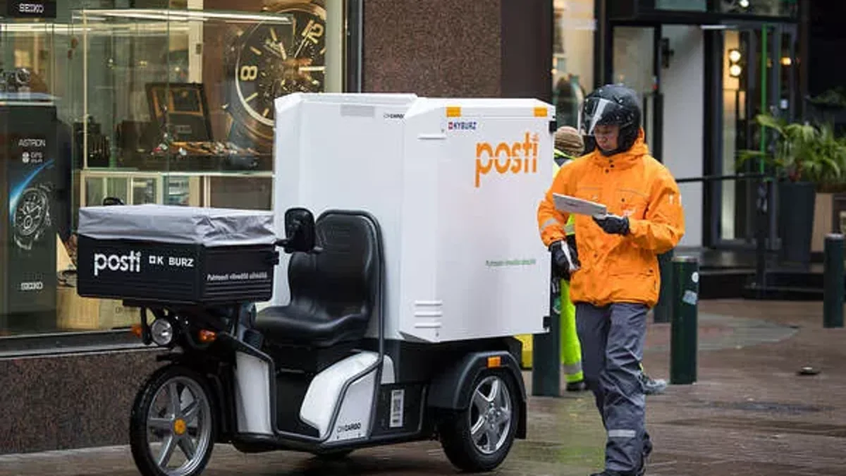 sahkoskootteri pakettijakelu2