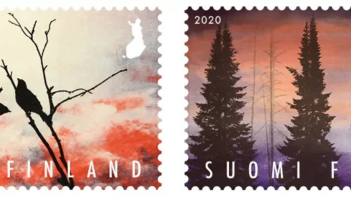 Postimerkit joissa kuusia ja lintuja