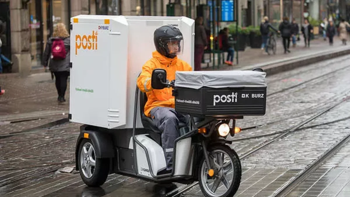 sahkoskootteri pakettijakelu